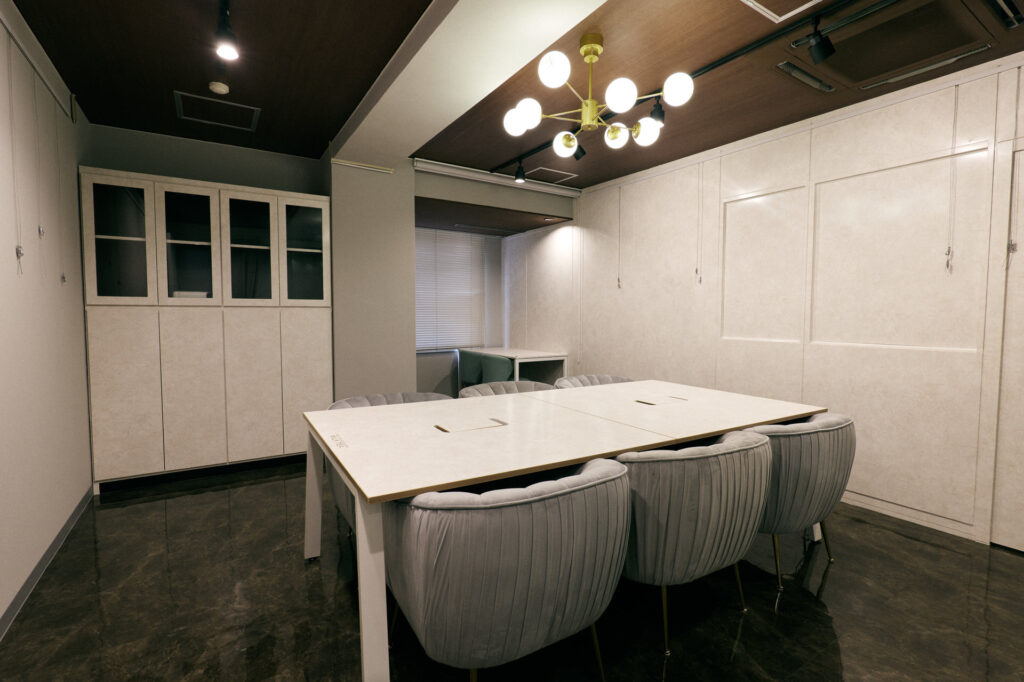 exe suite lounge0859